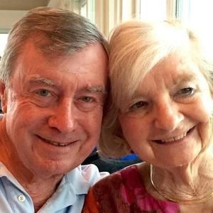 Meet your Posher, Elaine